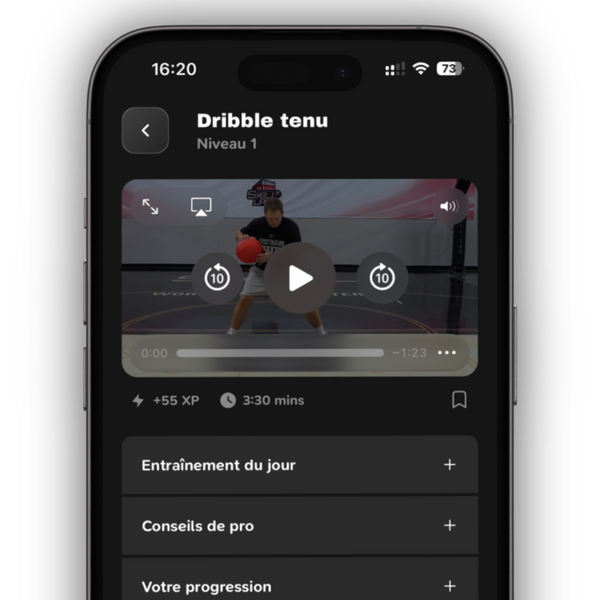 Structuré par des coachs, pas par un algorithme